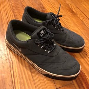 Nike Spikeless Golf Shoes